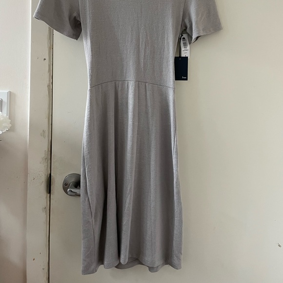 Cute cut out Wilfred knit dress - Picture 5 of 5